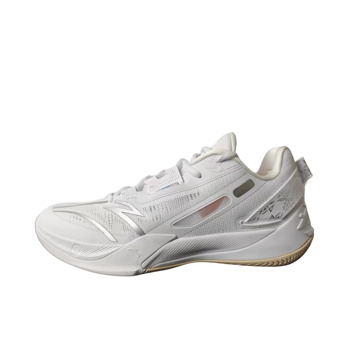 Anta Shock Sweep 5 - White