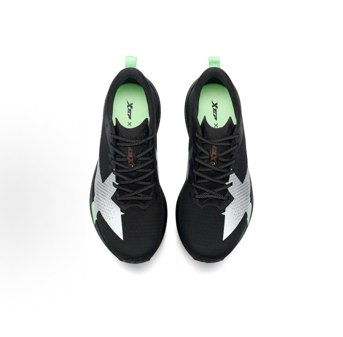 Luo Xiaohei x Xtep 2000km 5.0 Pro Running Shoes