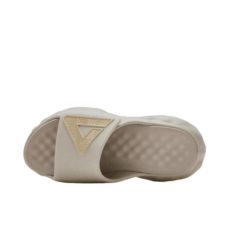 （Men & Women）Peak Taichi Cloud Soft-soled Velcro Slippers - Ivory Yellow