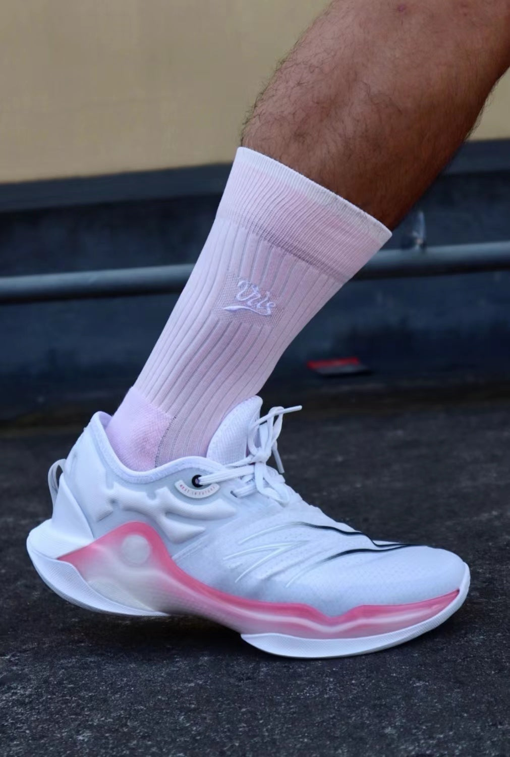 Anta Skyline 1 V2 - White/Pink – Anto Sports