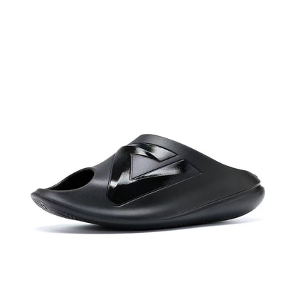 Peak Taichi Fat Slippers - Black