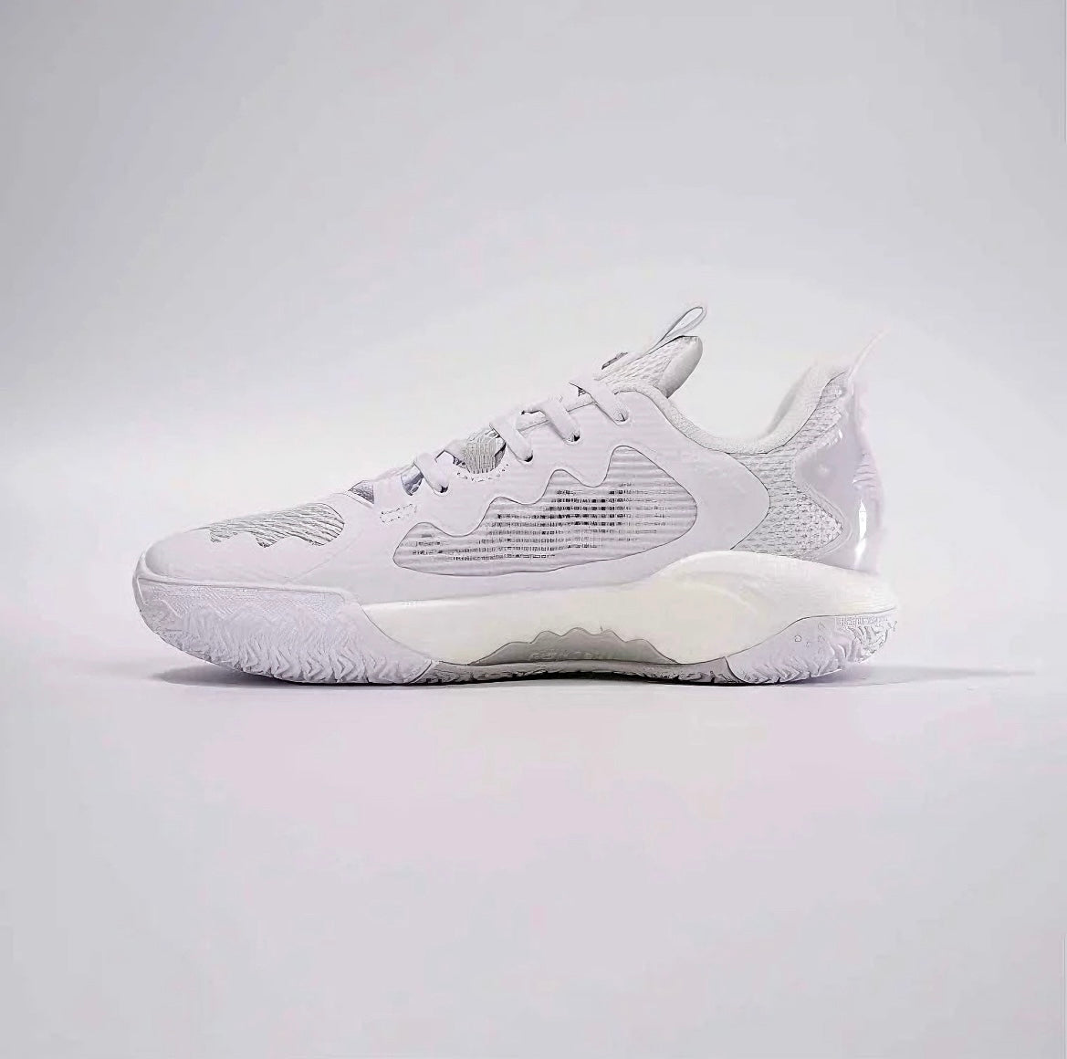 Anta Shock Wave 5 TD - White