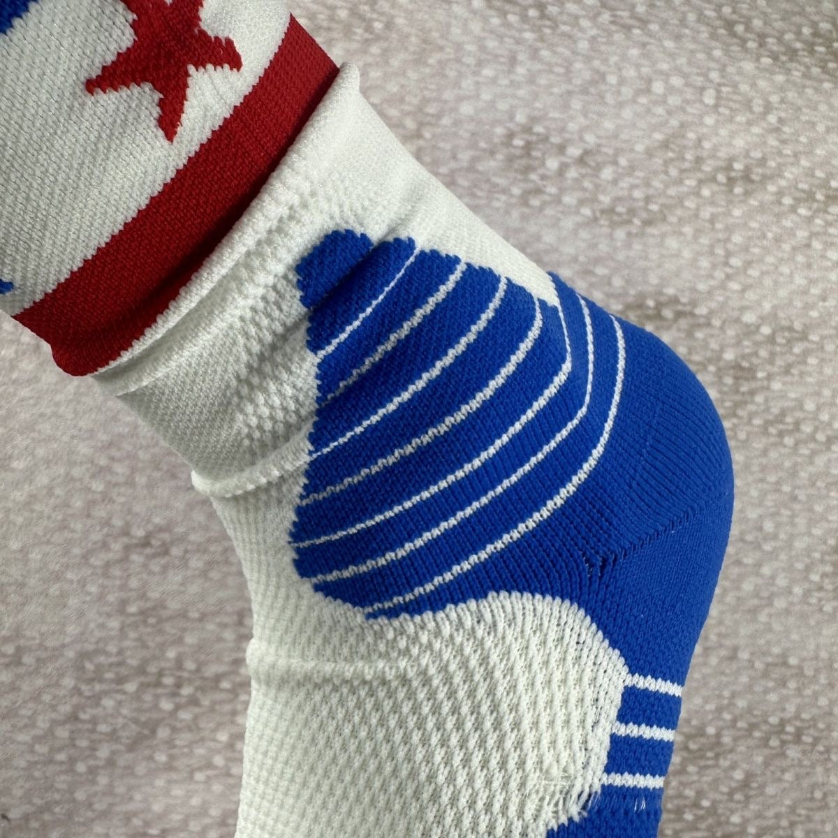 UZPO Star-Shaped Towel Basketball Socks