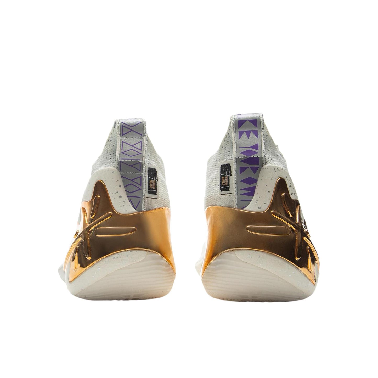 Li-Ning Way Of Wade 11 - Bronze Statue